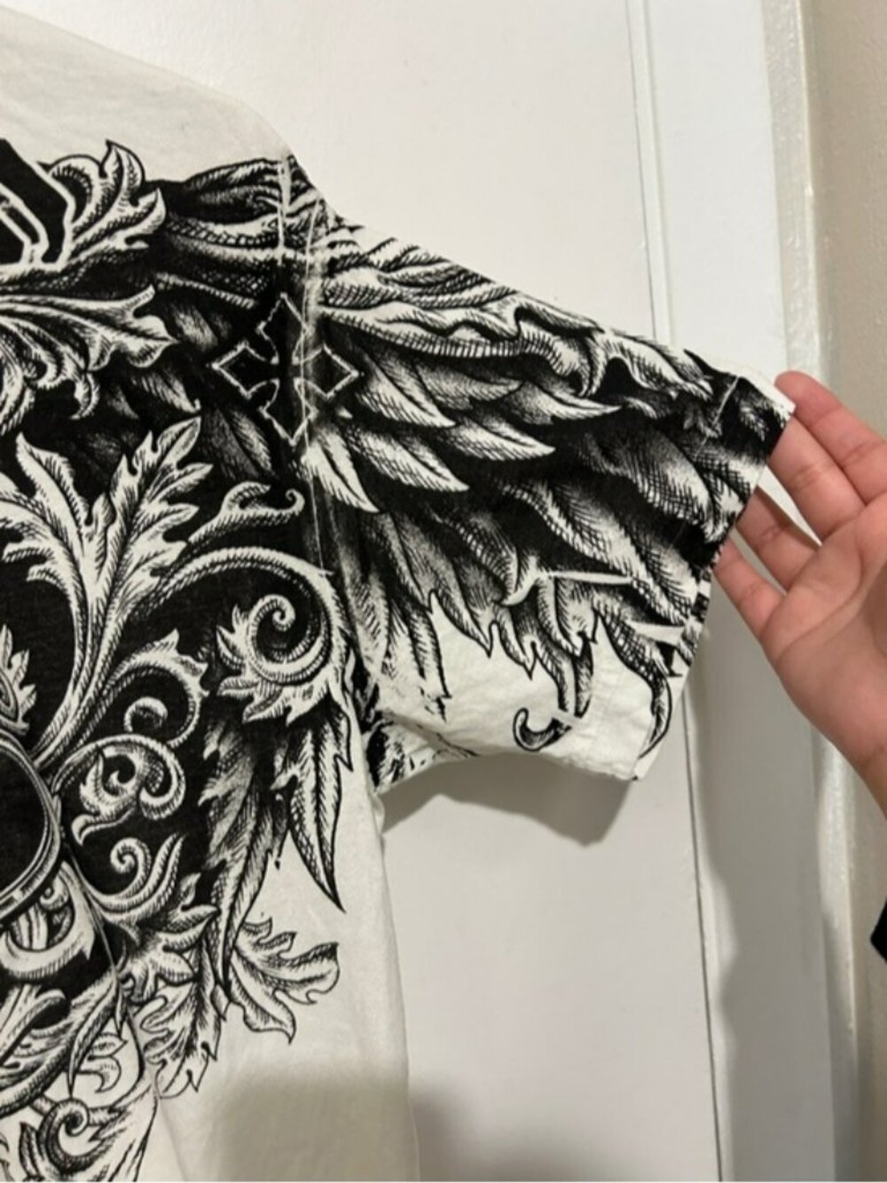 Affliction white & black tee - Picture 3 of 10